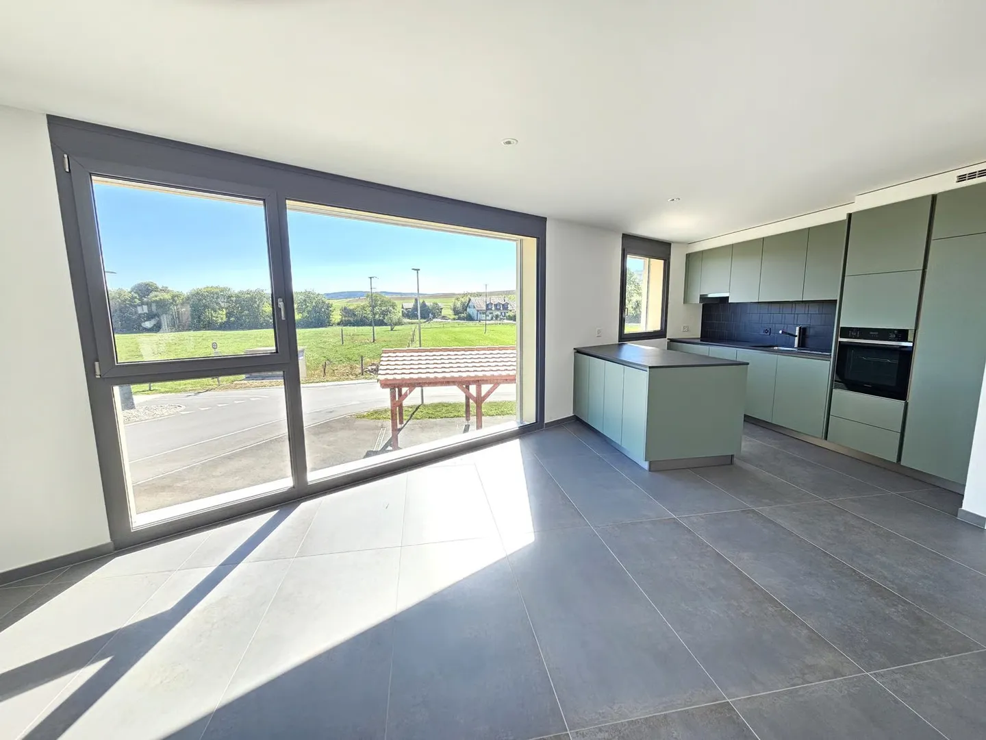 Villa mitoyenne neuve avec magnifique vue. - Photo 5 sur 10