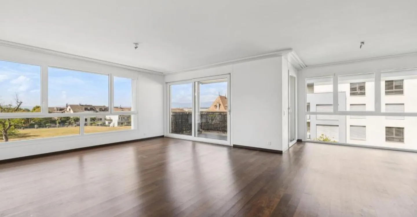 Exclusivité - Une adresse privilégiée au coeur de Vésenaz - Foto 1 di 12