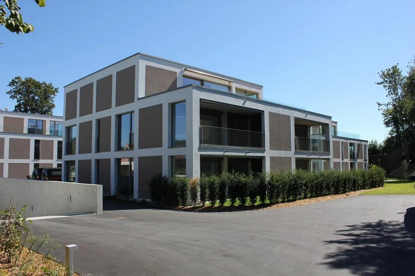 Modern 3.5-room apartment - Photo 2 of 8