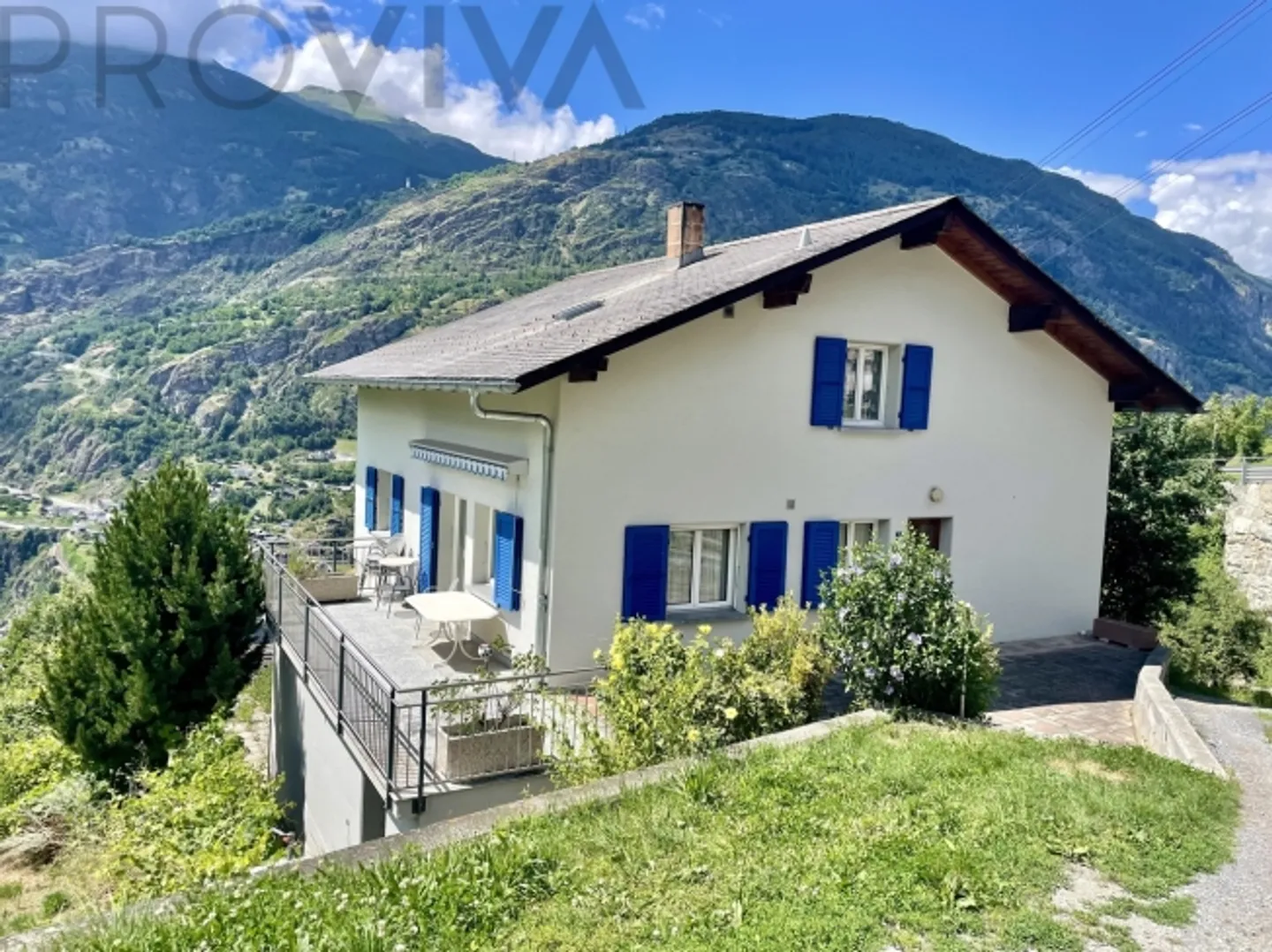 For personal use or as a yield object in the best location in the mountain village - Photo 1 of 10