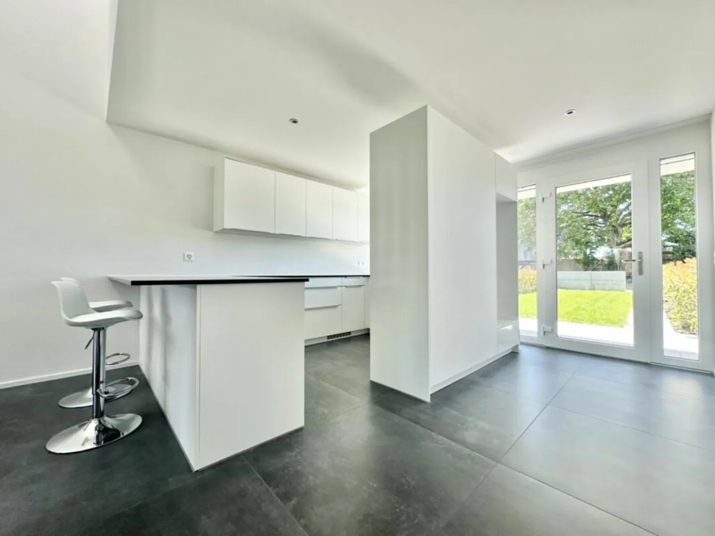 Dreamy & Modern Loft House - Photo 4 of 25