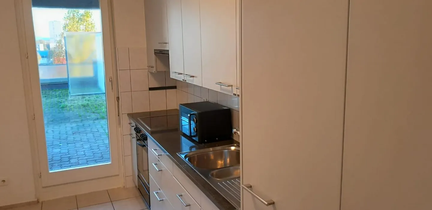 Camera 1 - Foto 2 di 3