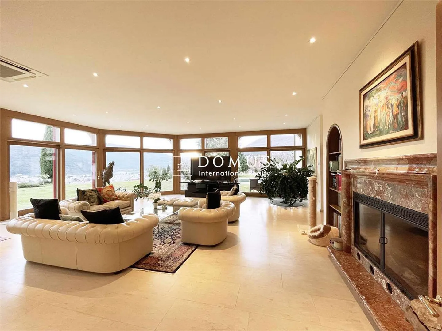 Dominante Villa mit Seeblick, im Grünen - Foto 7 von 13