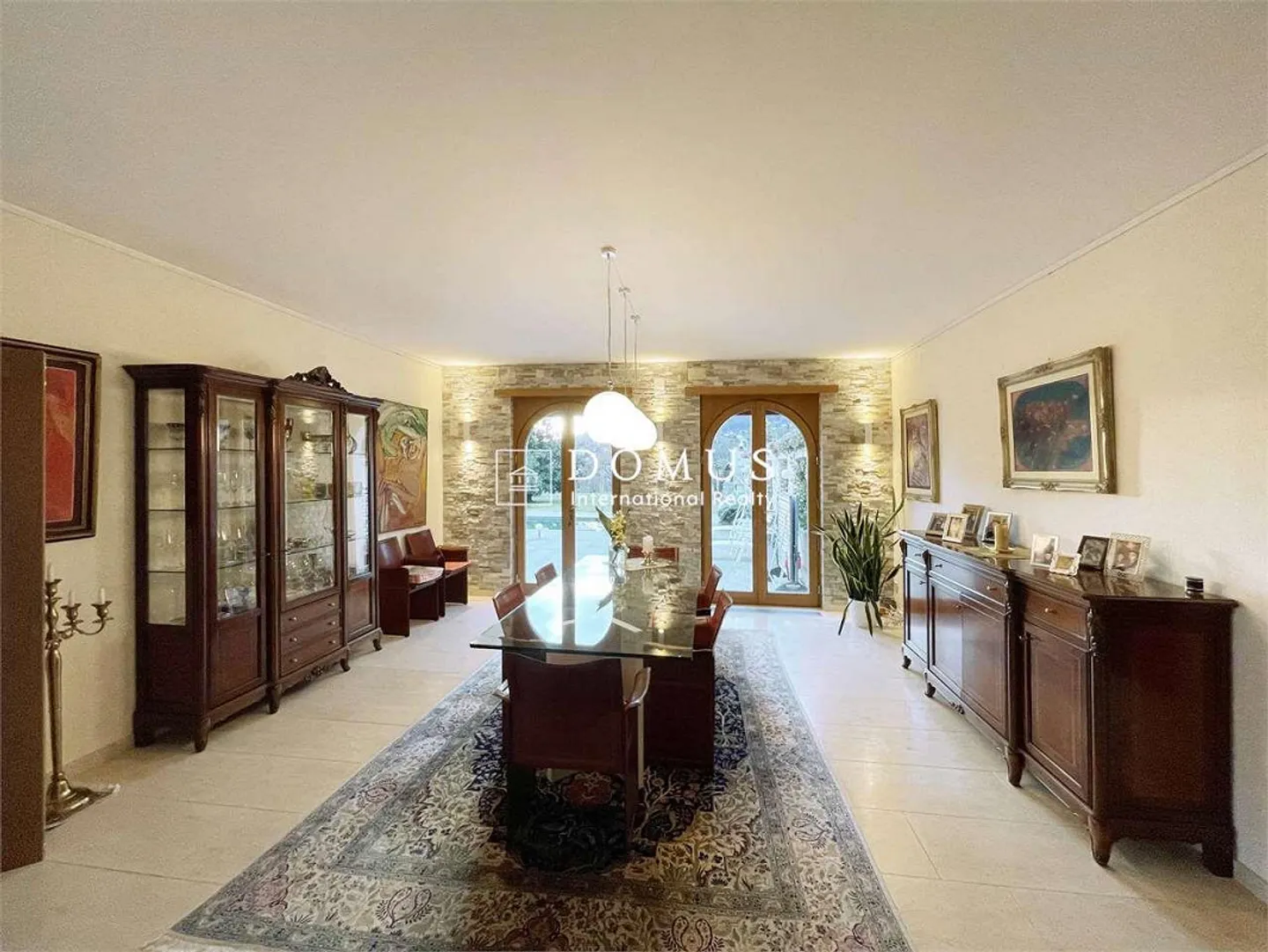 Dominante Villa mit Seeblick, im Grünen - Foto 9 von 13