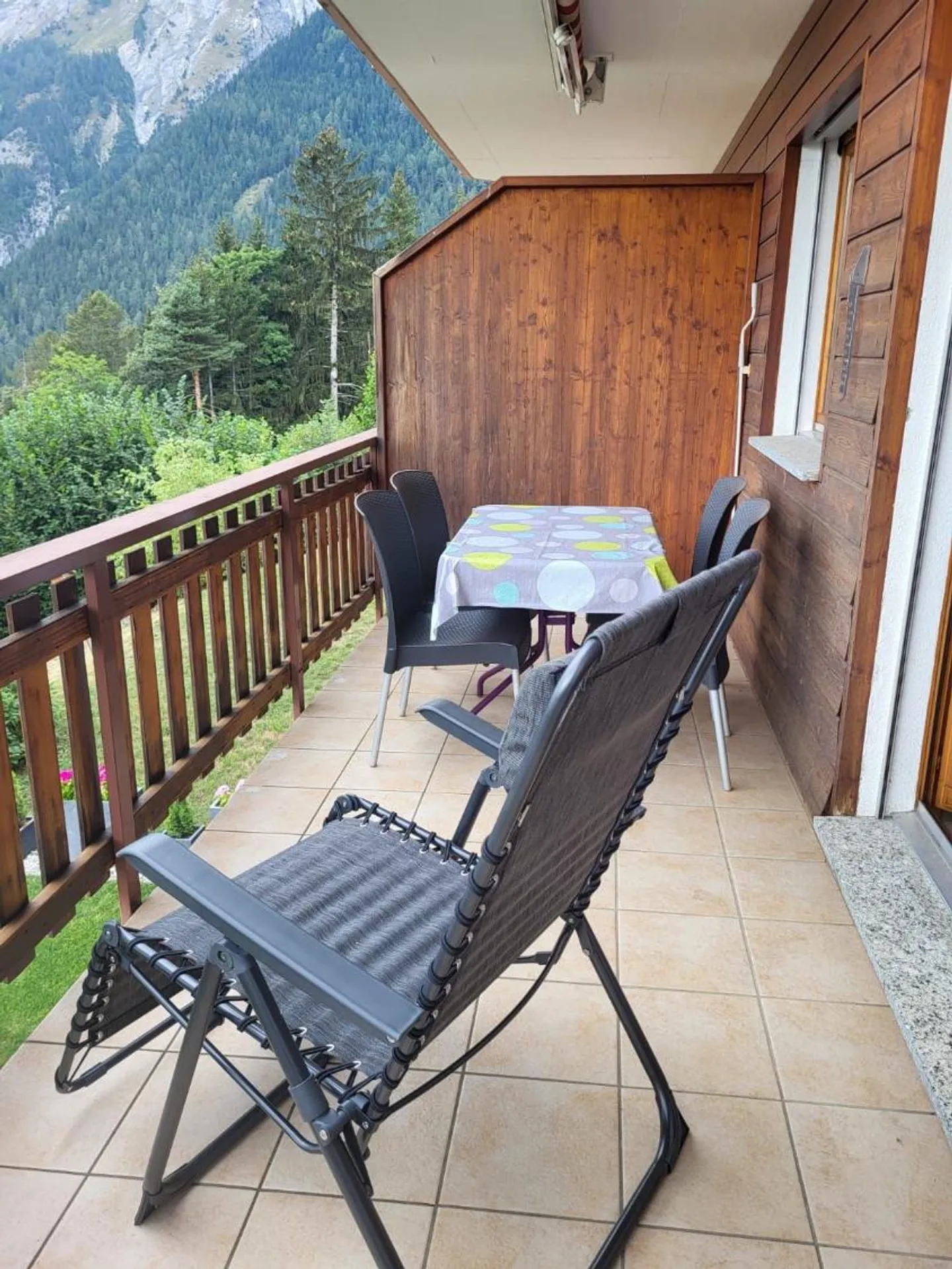 Appartement Charmant avec Vue Alpine - Photo 9 sur 11