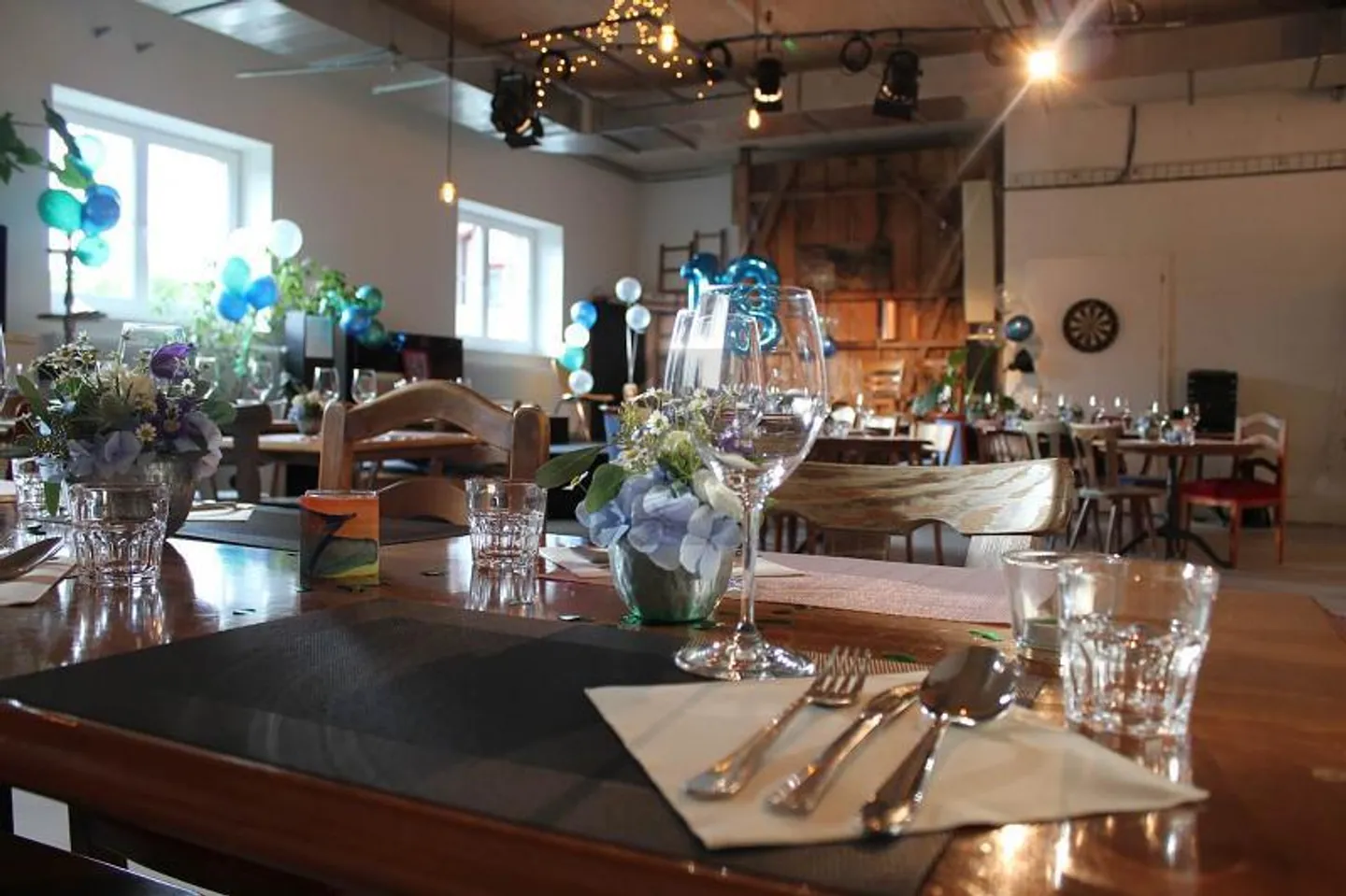 SCHMUCKSTÜCK IM DORFKERN - IDEAL FÜR GASTRO - Foto 1 von 4