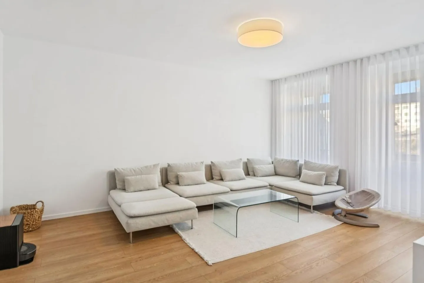 Seltenheit im Herzen von Reconvilier: Renovierte 4,5-Zimmer-Wohnung - Foto 6 von 13