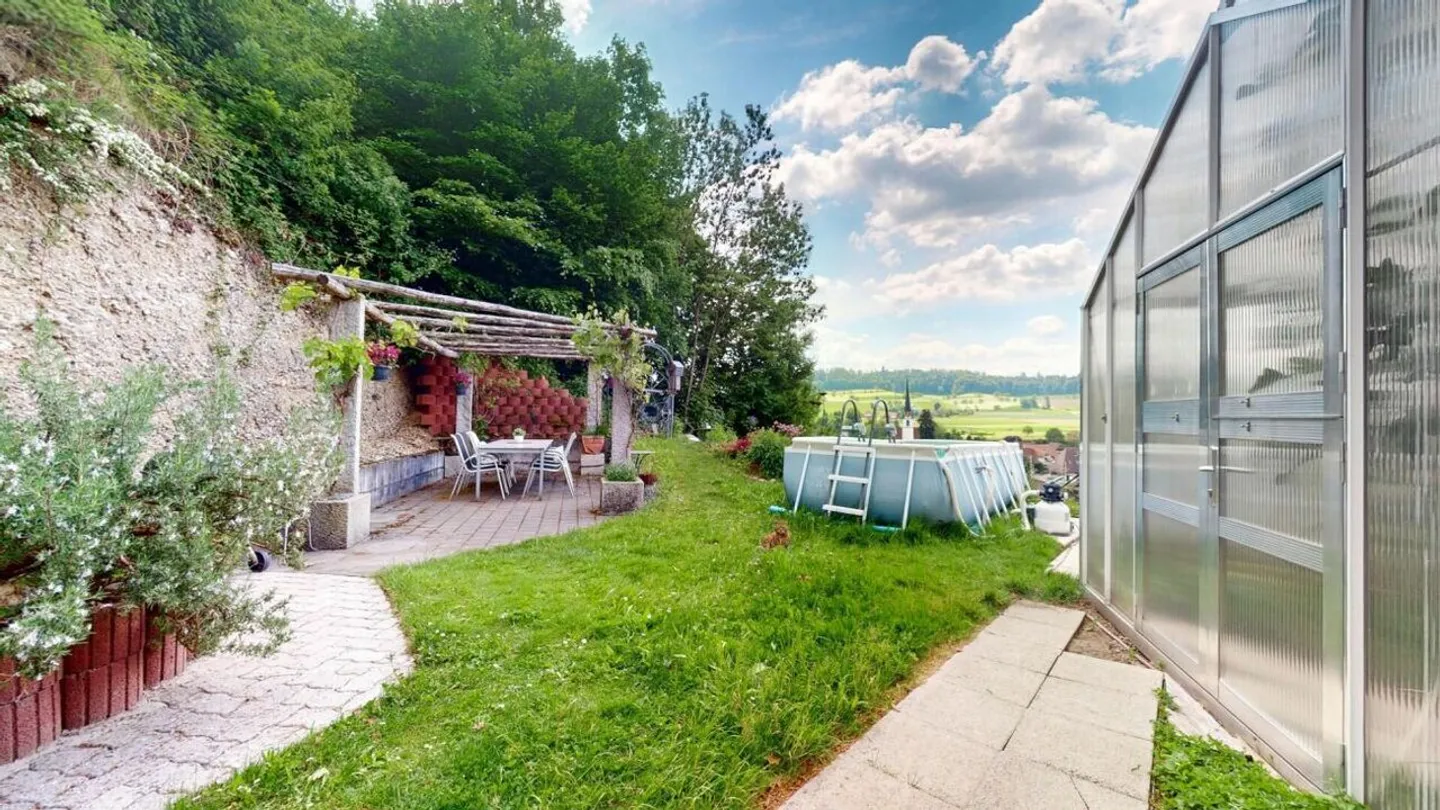 PARADISO GIARDINO IDILLICO AL CONFINE DELLA FORESTA - Foto 7 di 8