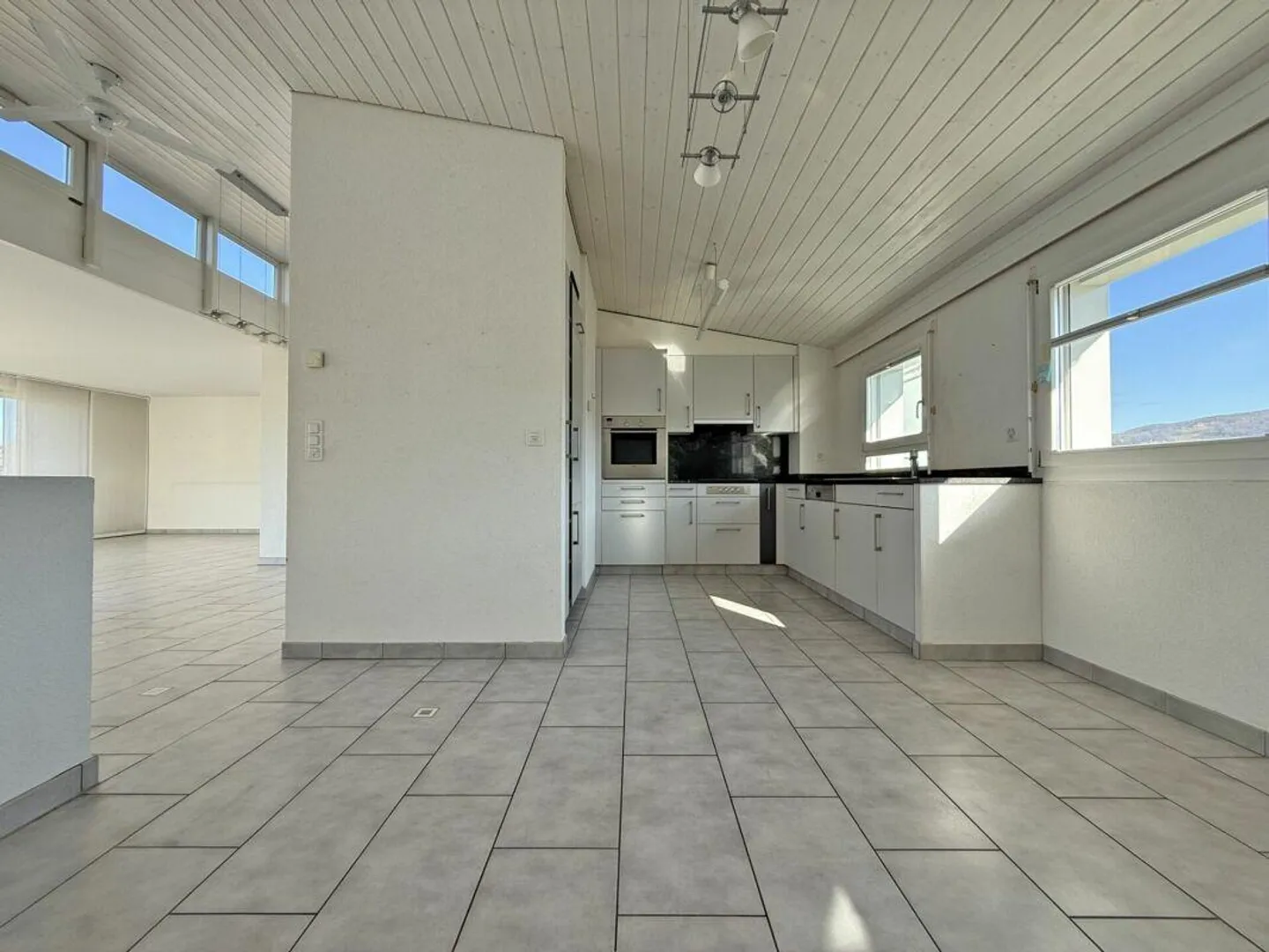 4.5-Room Maisonette Apartment - Photo 6 of 16