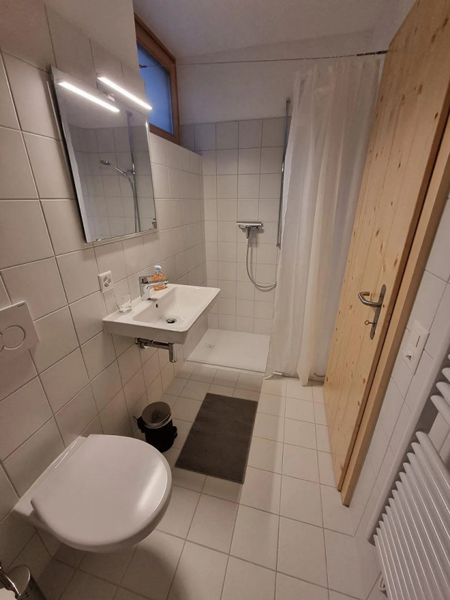 MODERN TWO-ROOM APARTMENT COMPLETELY RENOVATED - Photo 6 of 9