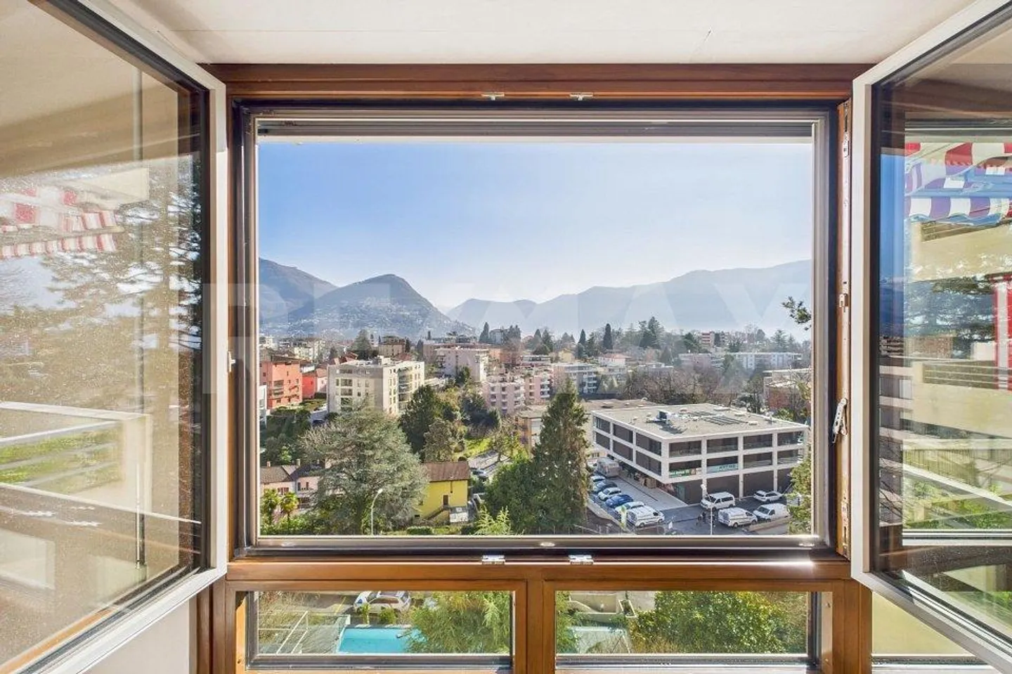 Appartement 4 ½ pièces avec vue imprenable sur Lugano et le Monte Brè - Photo 5 sur 13