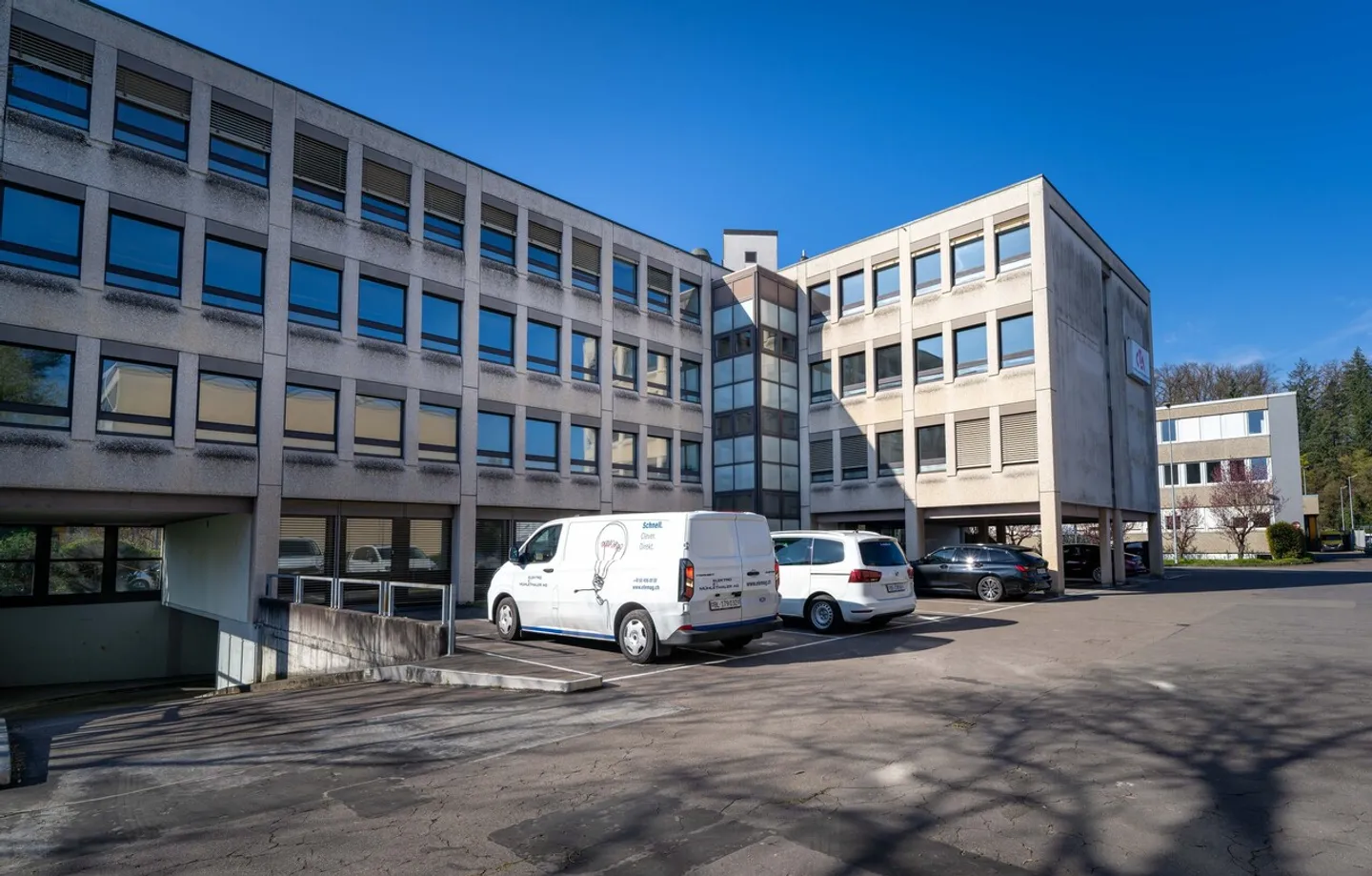 Versatile Office Space in Münchenstein - Photo 1 of 9