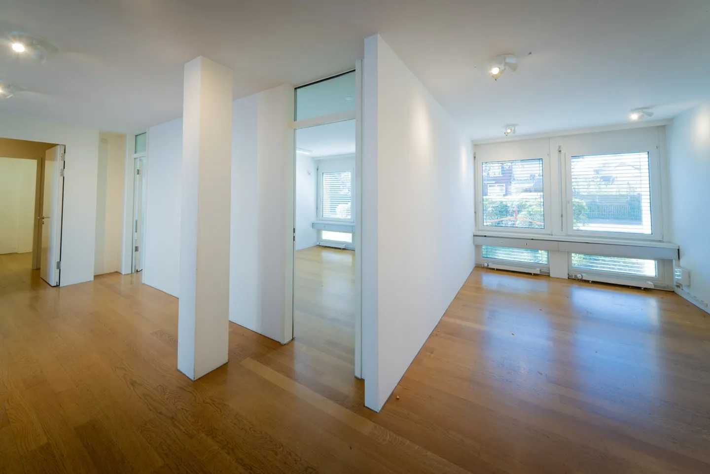 Versatile Office Space in Münchenstein - Photo 3 of 9