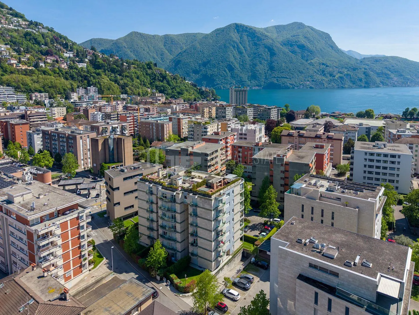 MONOLOCALE AMMOBILIATO A CASSARATE | FURNISHED STUDIO APARTMENT IN ... - Foto 2 di 12