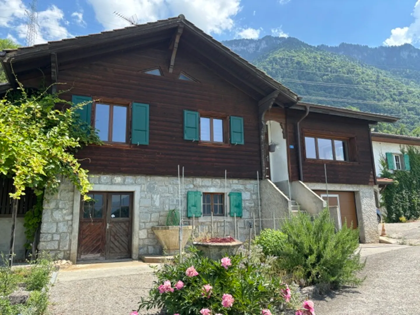 Chalet Charmant avec Jardin - Photo 1 sur 10