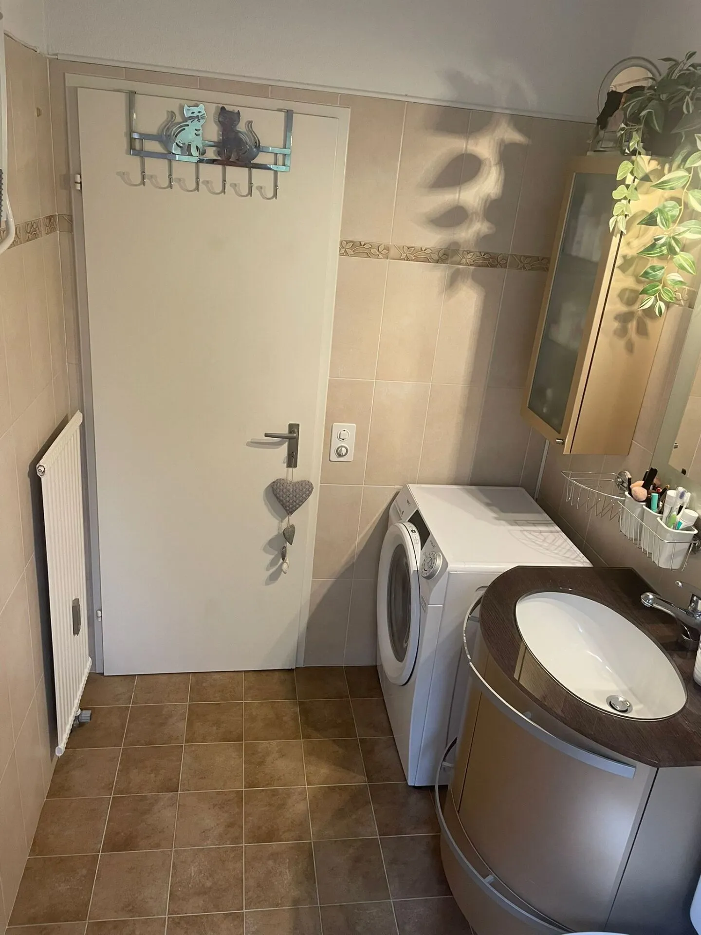 Helles, gut strukturiertes Apartment: auch für Einkommen - Foto 7 von 12
