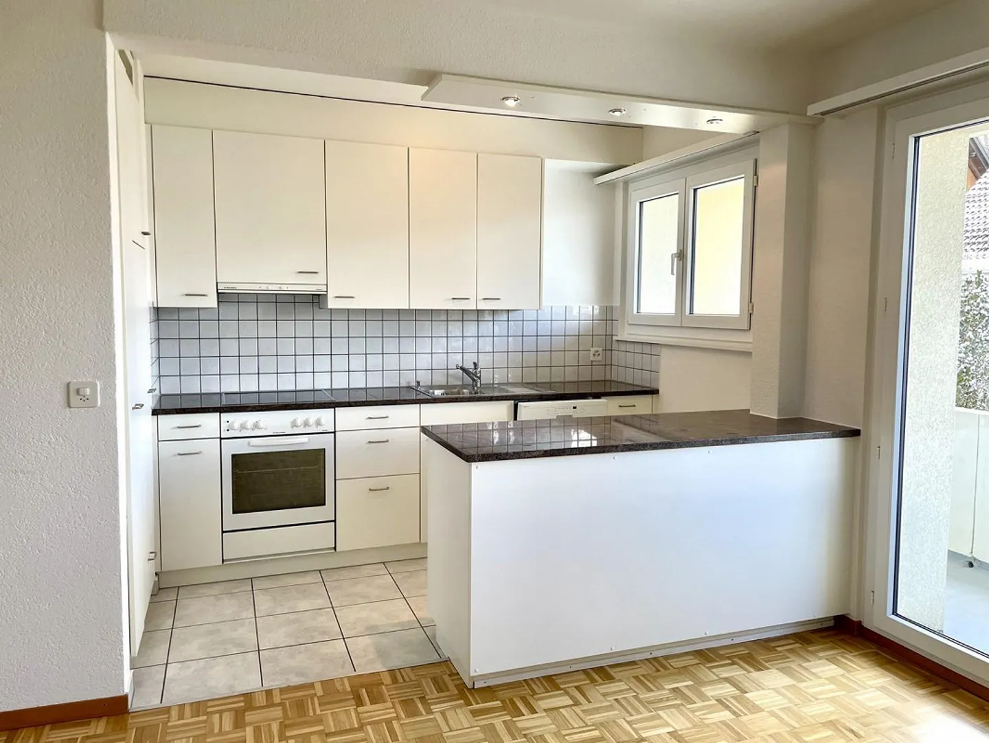 Rural Dream 3.5-Room Apartment - Photo 5 of 7