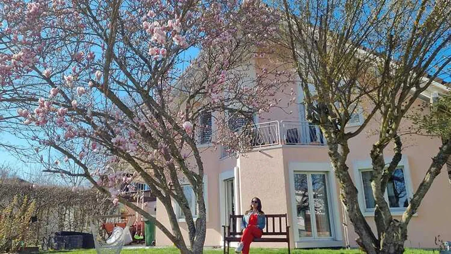 4½ ROOM HOUSE IN FRAUBRUNNEN (BE), FURNISHED, TEMPORARY - Photo 1 of 9