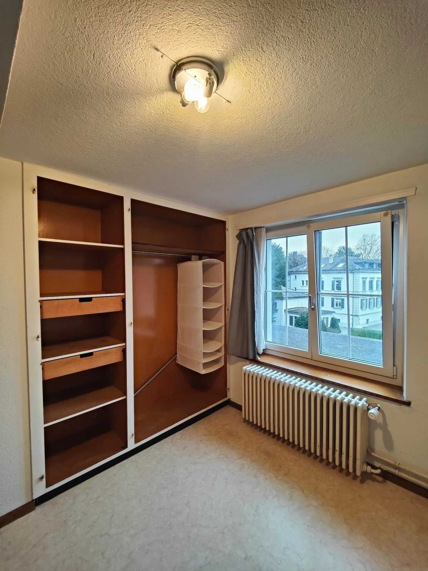 Appartement 1 pièce au 3ème étage près de la gare de Uetikon am See - Photo 3 sur 6