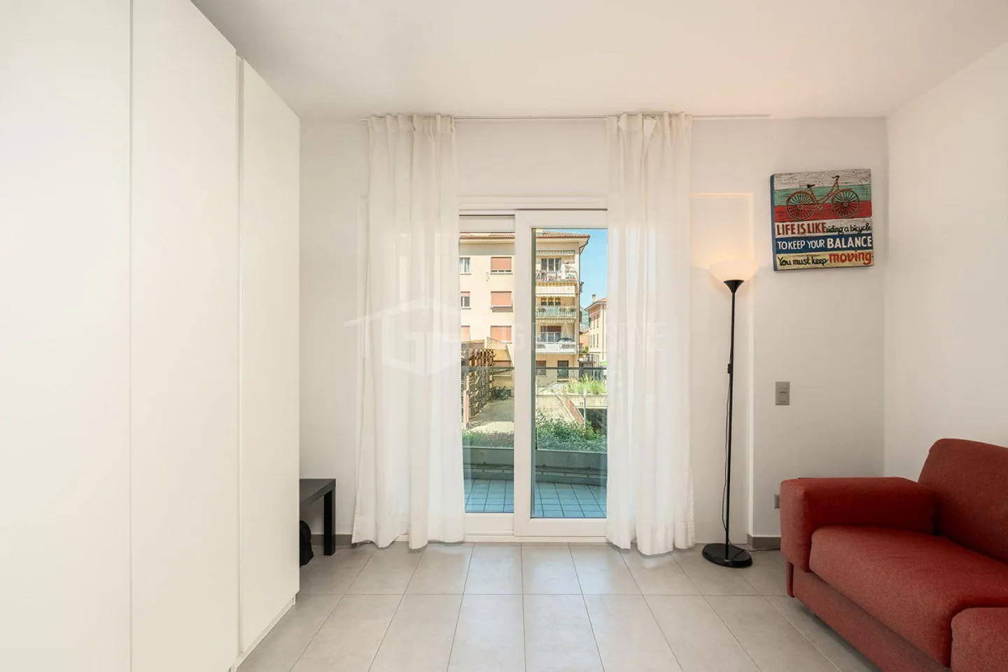 MONOLOCALE AMMOBILIATO A CASSARATE | FURNISHED STUDIO APARTMENT IN ... - Foto 8 di 12