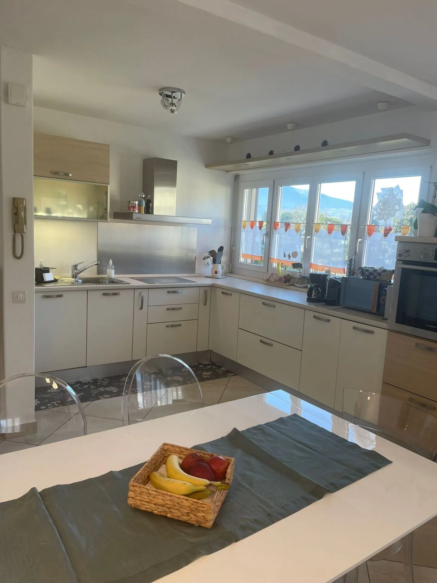 Helles, gut strukturiertes Apartment: auch für Einkommen - Foto 1 von 12