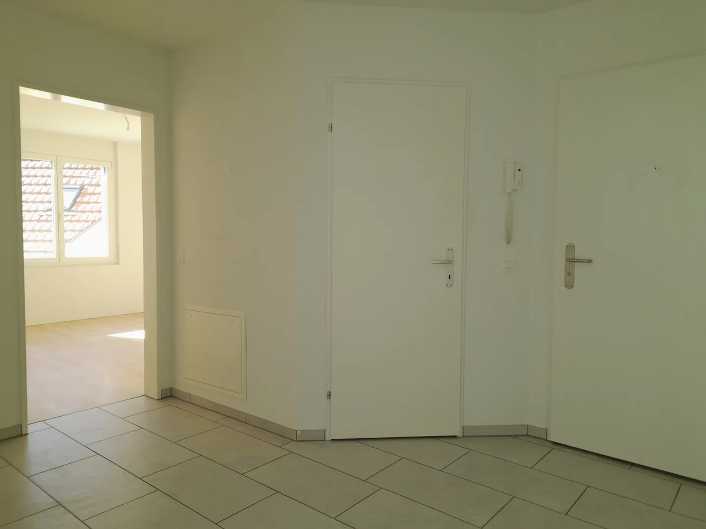Spacious 4.5-room apartment on the edge of the village - Photo 6 of 10