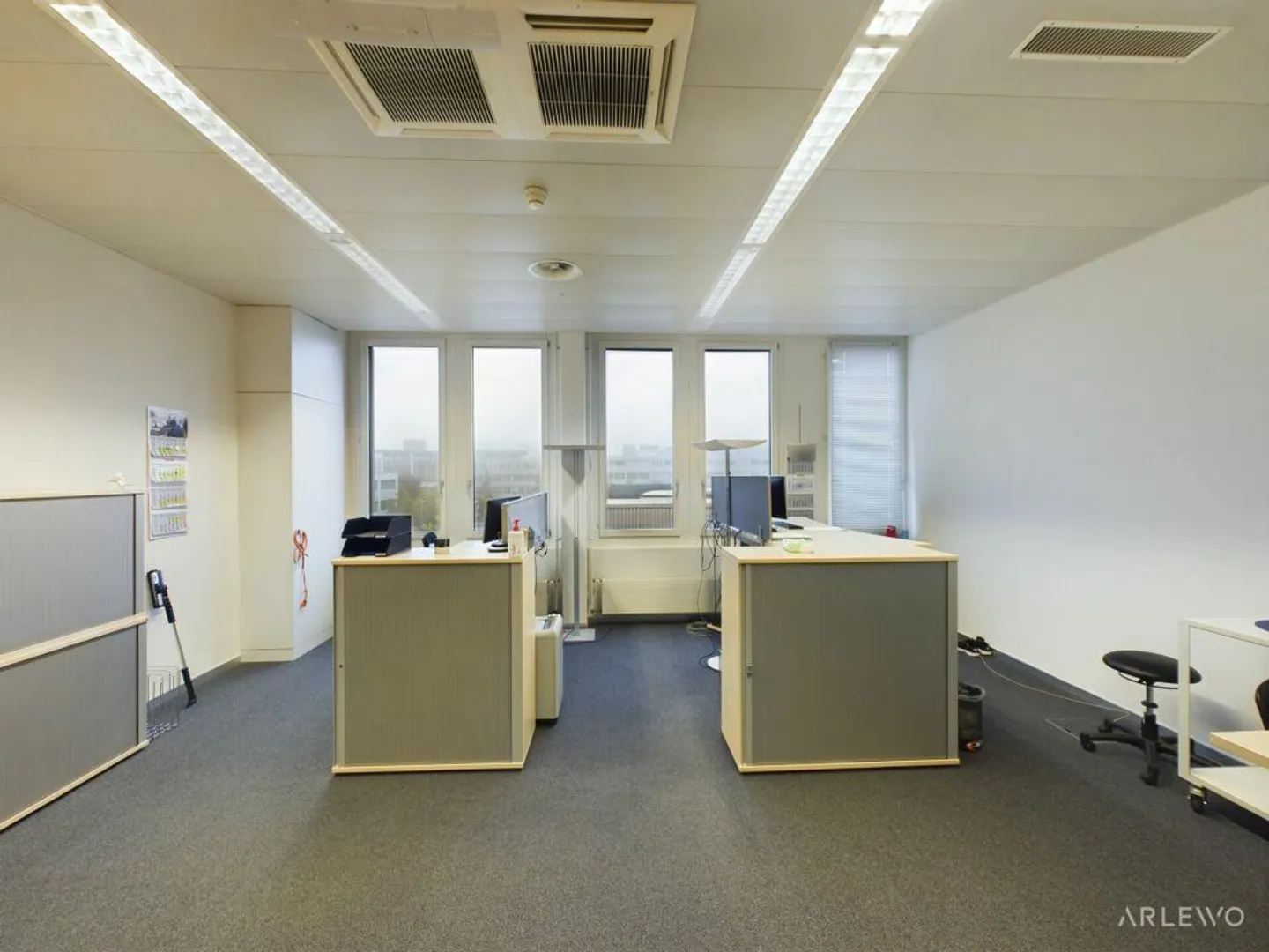 Ufficio e spazio commerciale? Puoi avere entrambi su un piano! - Foto 7 di 12