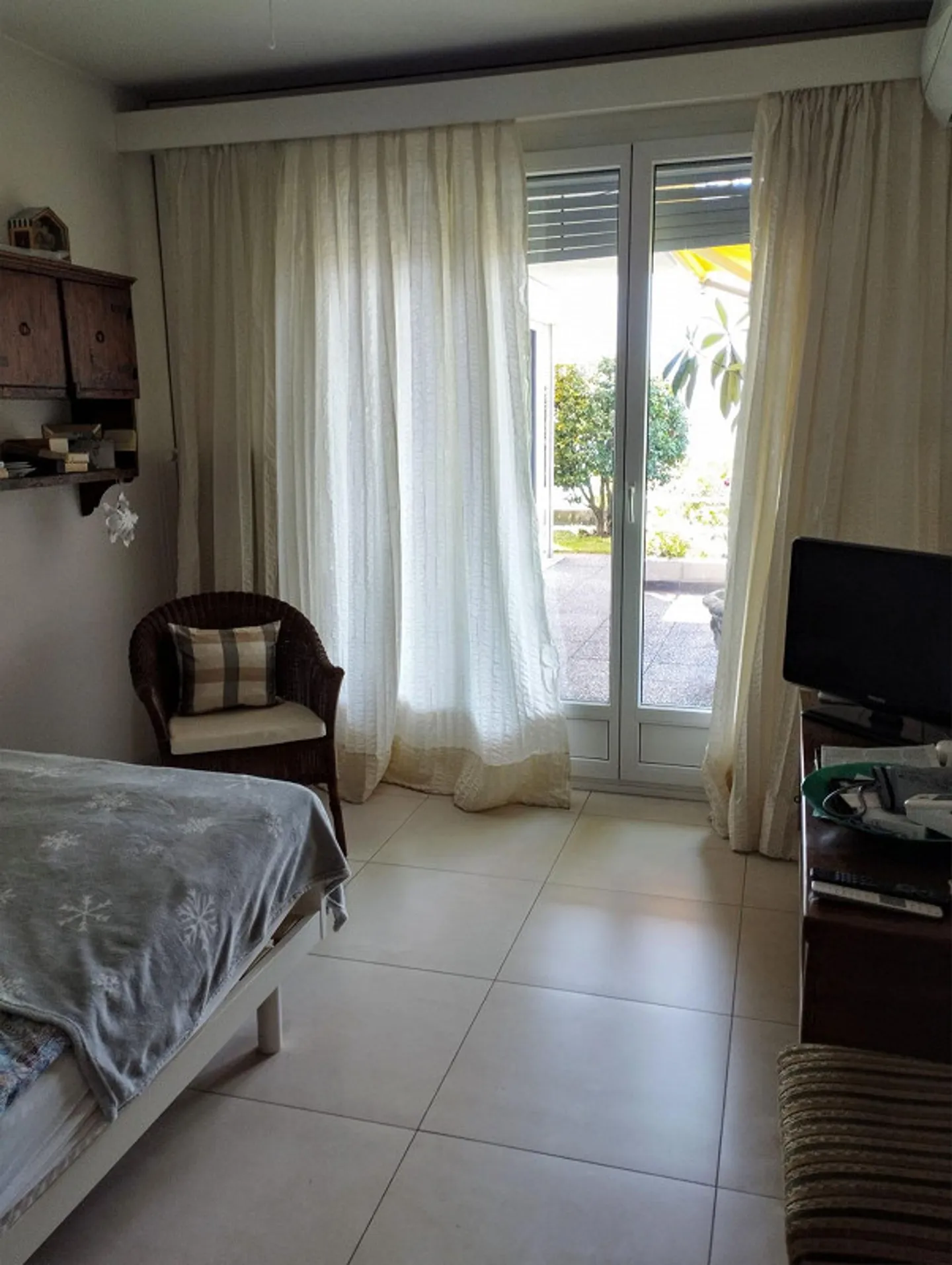 MURALTO – Appartamento elegante con piscina privata e vista lago mozzafiato - Foto 21 di 28