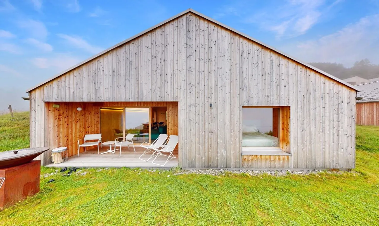 Exceptional Panorama - Architect-designed Chalet in Nature - Photo 3 of 11