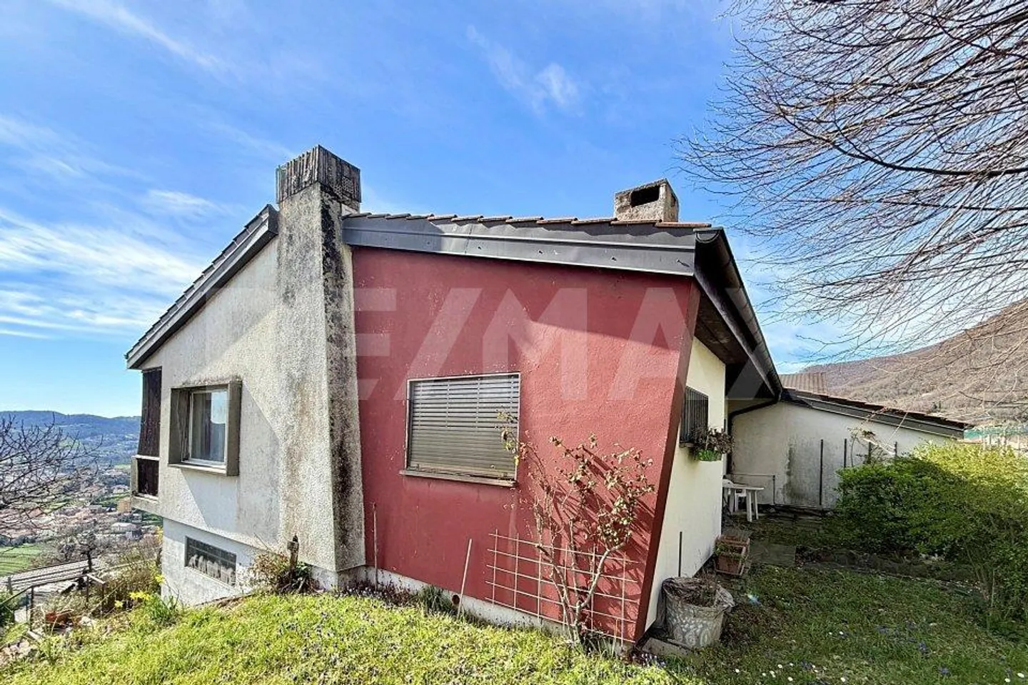 La vue ? Spectaculaire ! Le potentiel ? Encore plus. - Photo 4 sur 10