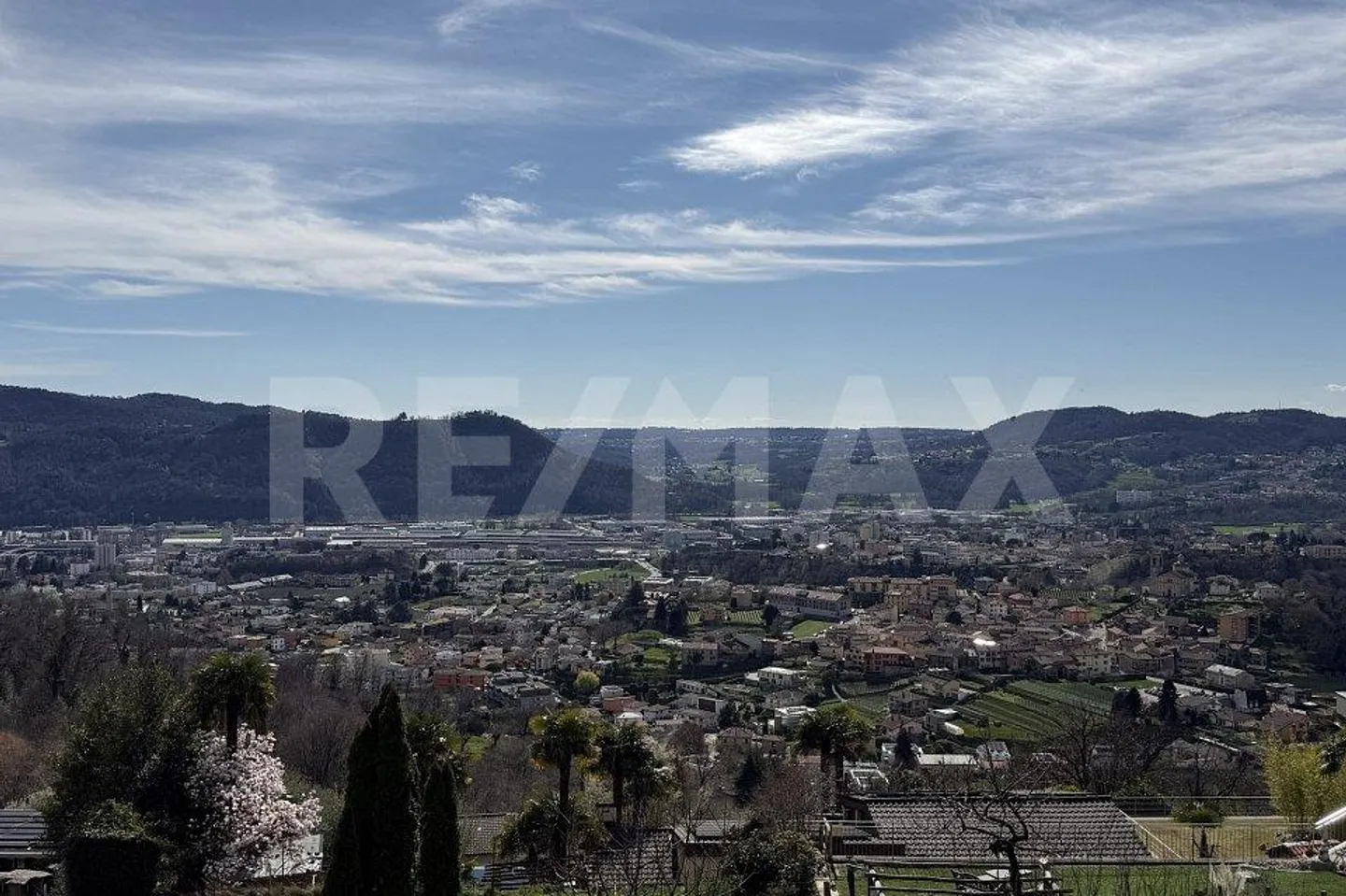 La vue ? Spectaculaire ! Le potentiel ? Encore plus. - Photo 10 sur 10