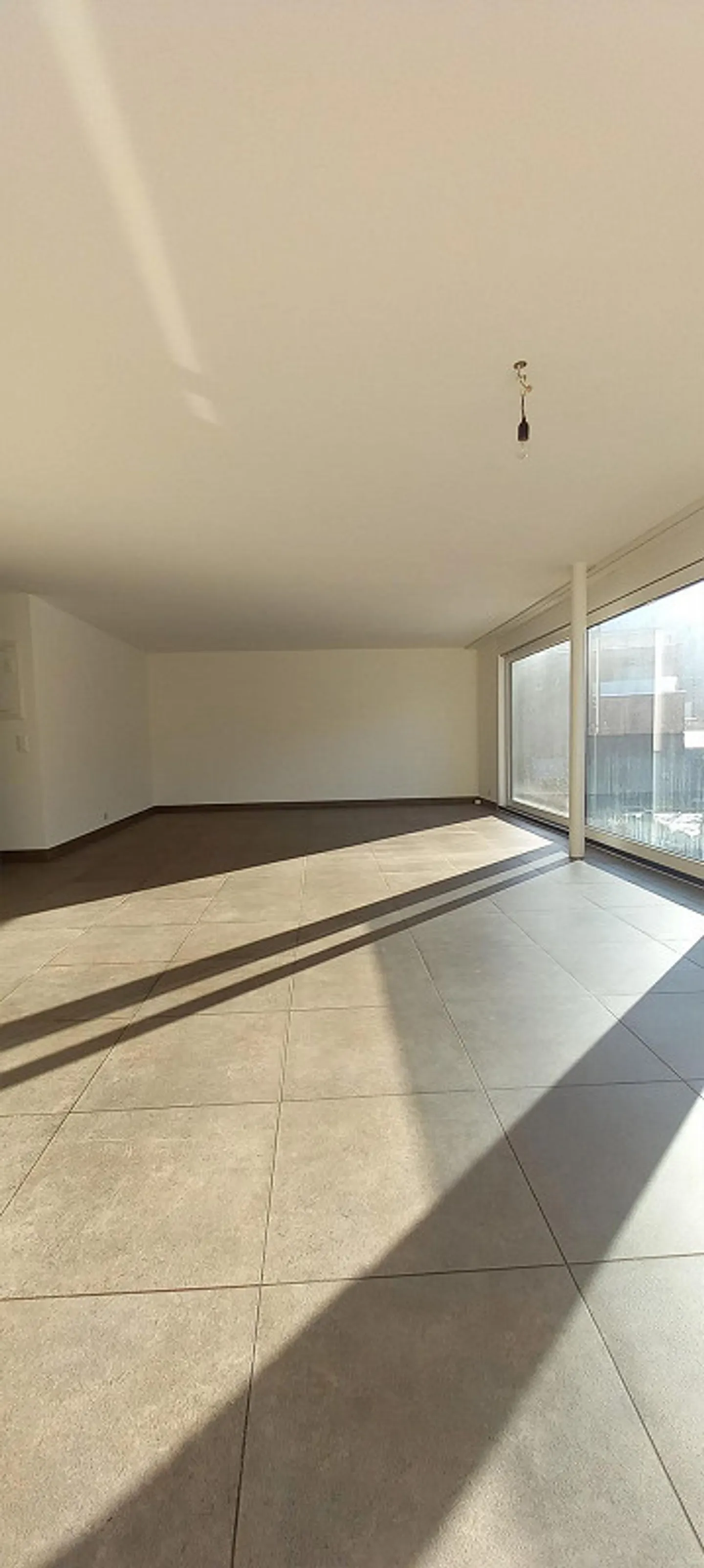 Geräumige 4.5-Zimmer-Wohnung - Foto 4 von 7