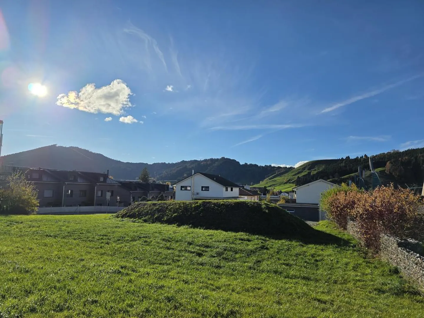 Dernière parcelle de terrain à bâtir à vendre - Photo 1 sur 2