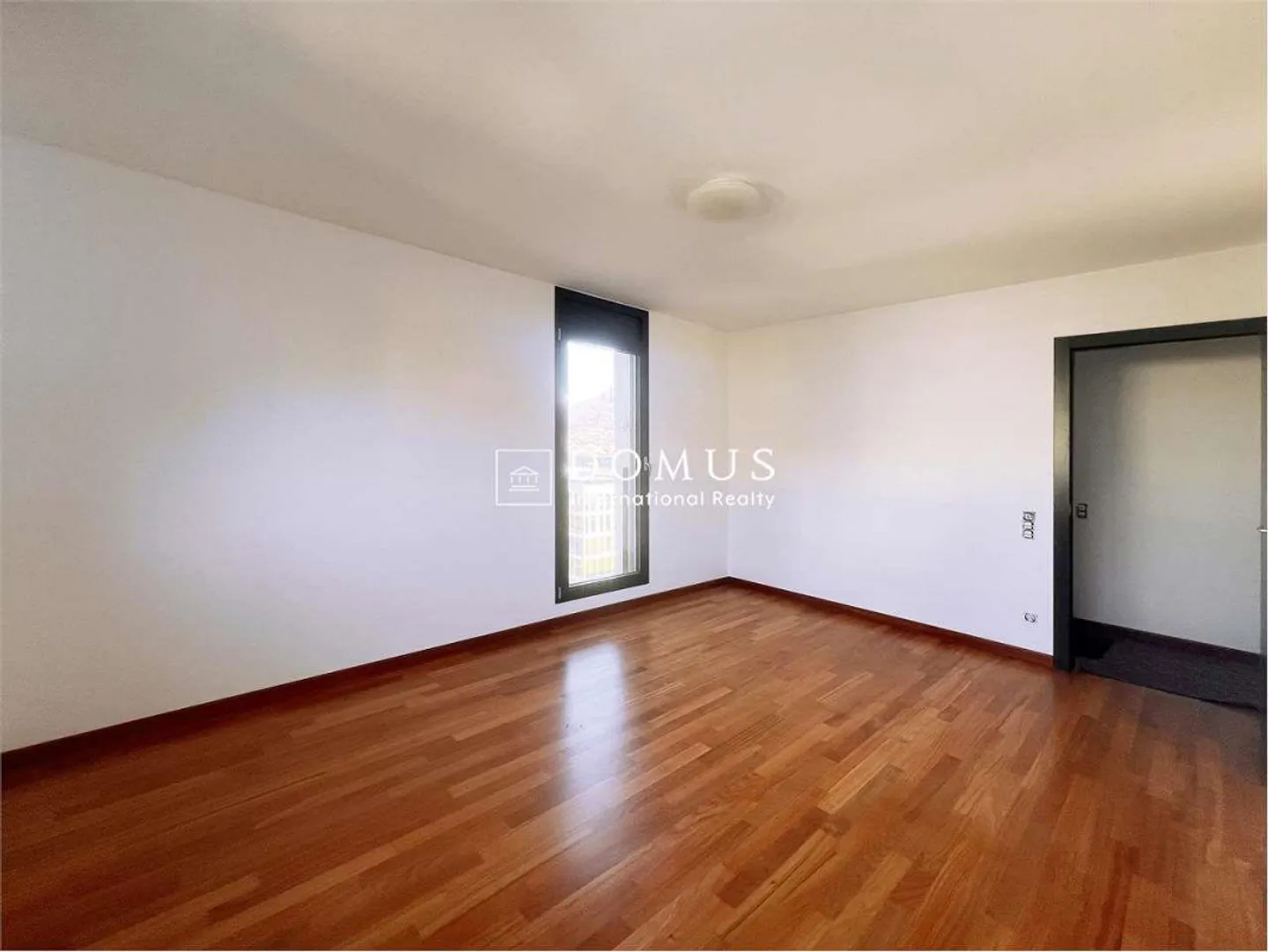 Wonderful luxury apartment in Paradiso - Photo 9 of 13