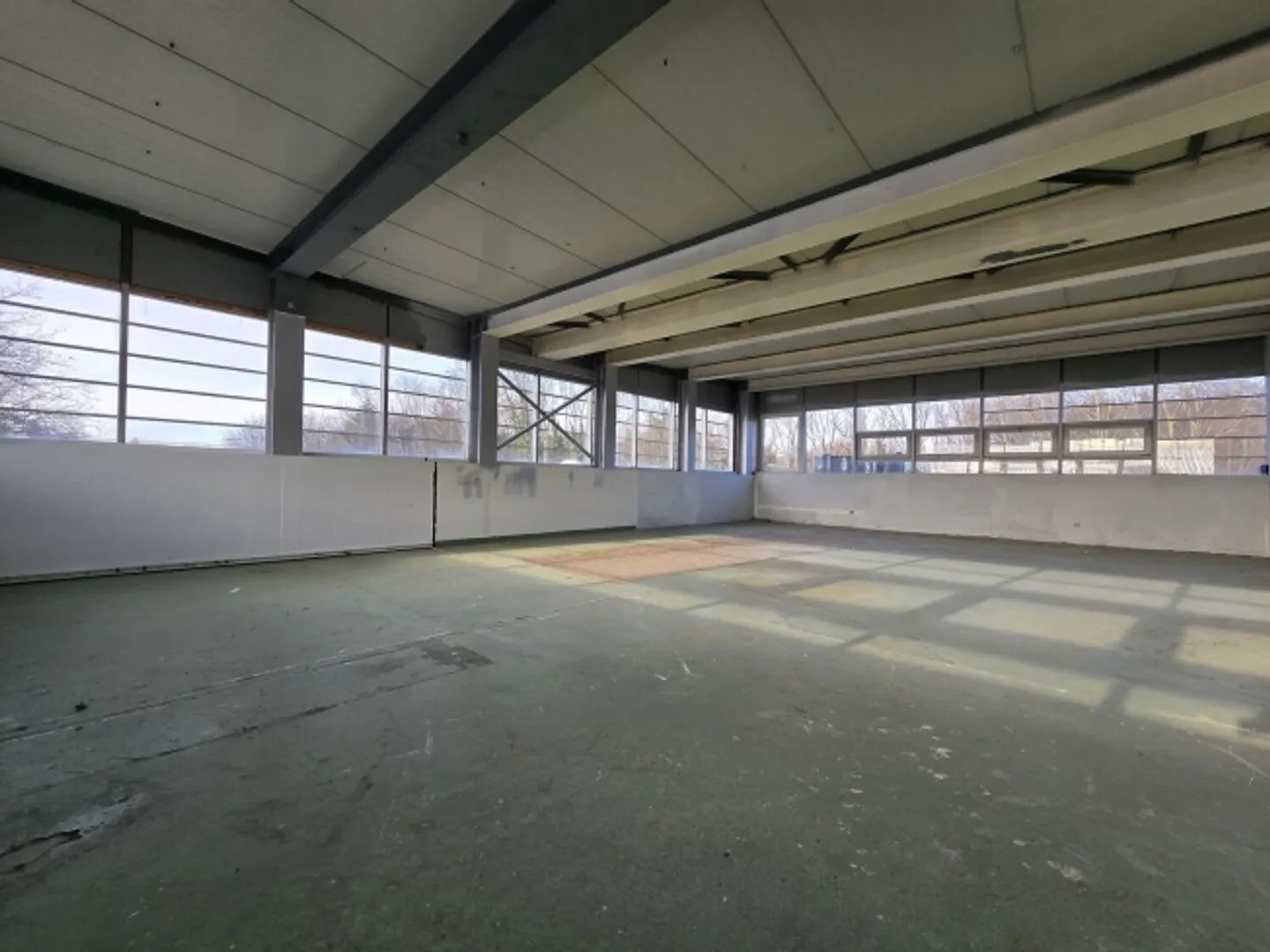 Eccellente posizione - Laboratorio / deposito - 255m² - Crissier - Foto 4 di 7