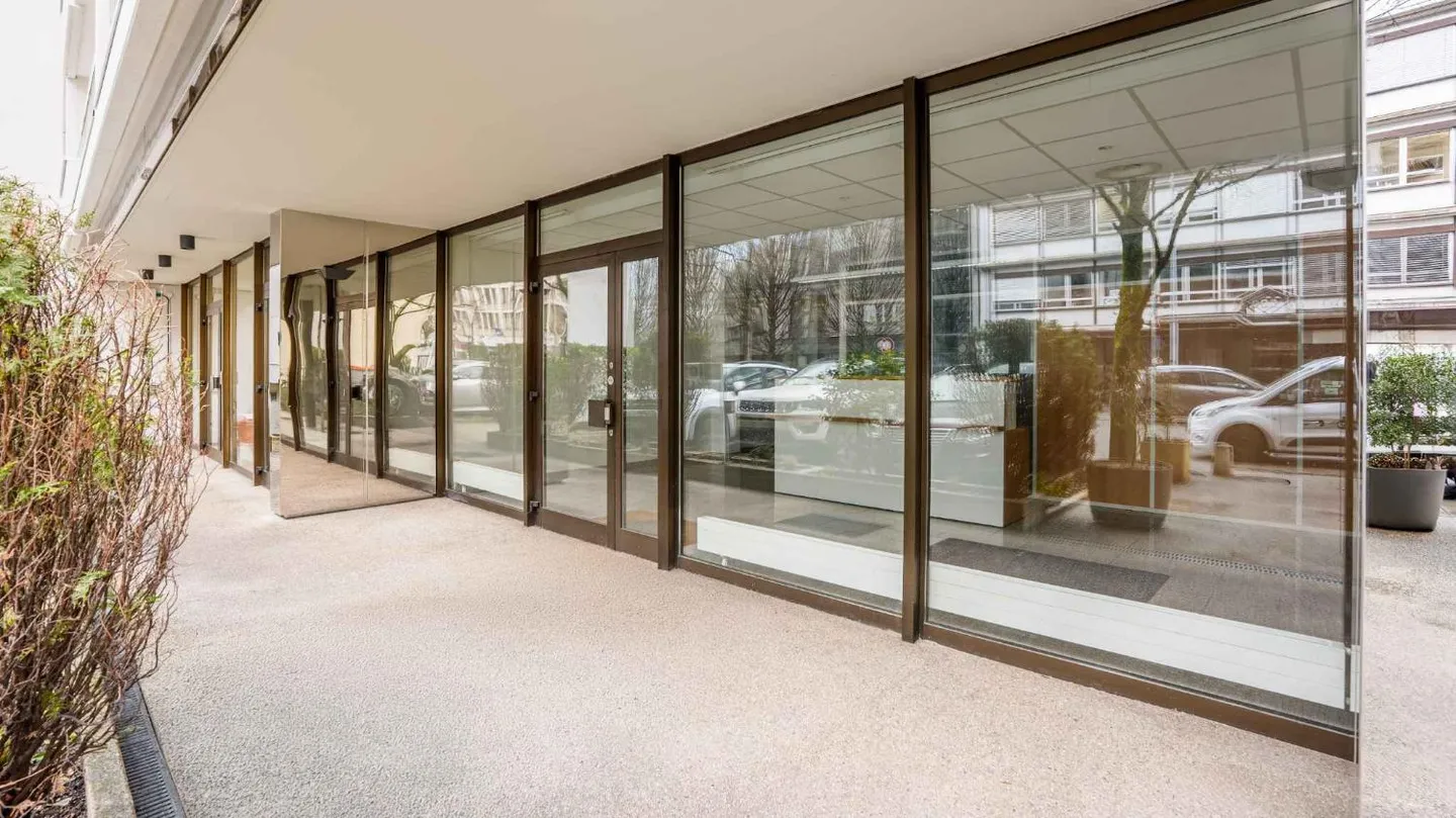 Modernes Büro Nahe der UNO - Foto 2 von 10