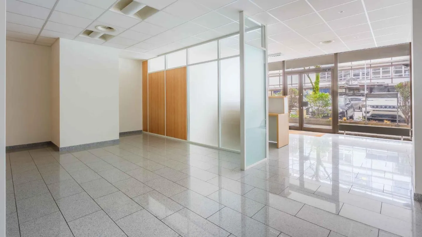 Modernes Büro Nahe der UNO - Foto 5 von 10