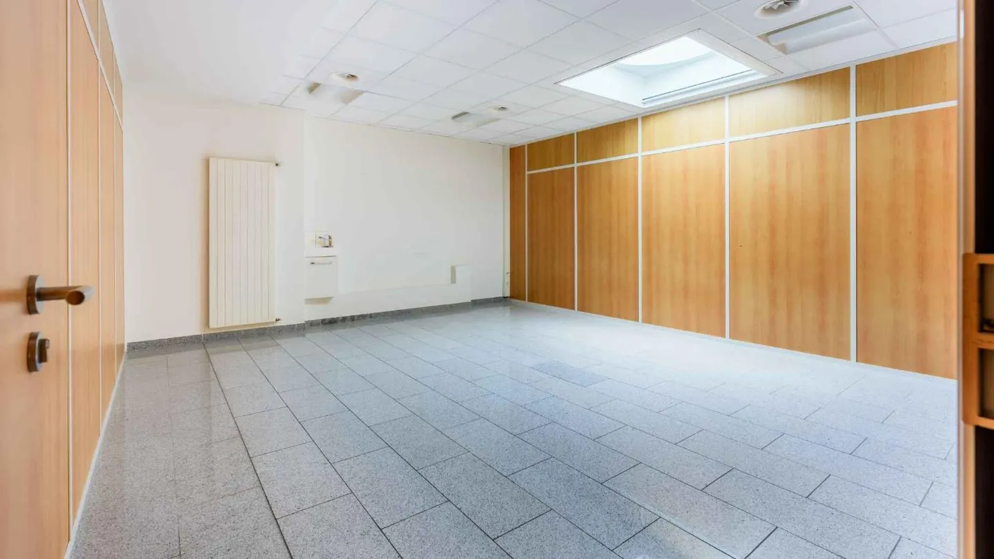 Modernes Büro Nahe der UNO - Foto 7 von 10