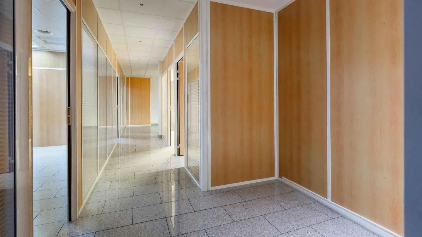 Modernes Büro Nahe der UNO - Foto 6 von 10