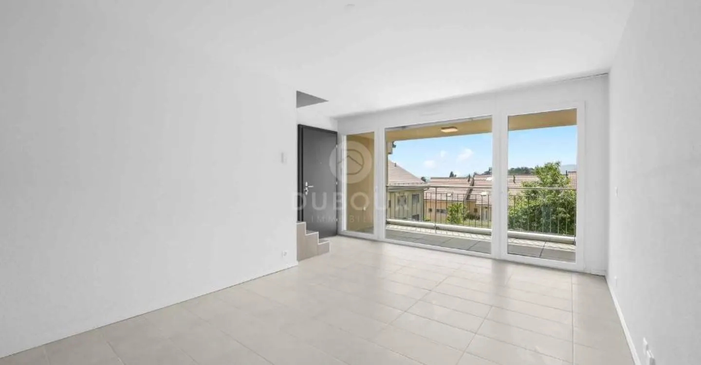 Duplex 3.5 rooms - Loggia - Photo 2 of 9