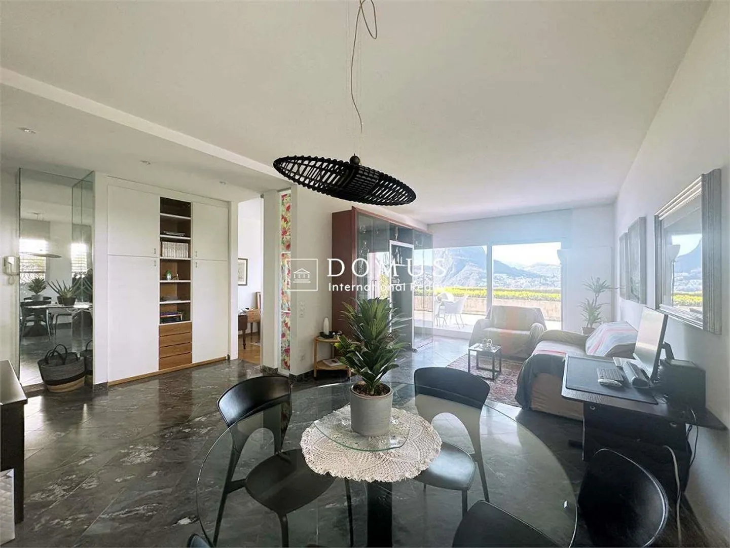 Appartamento elegante con vista lago - Foto 3 di 11