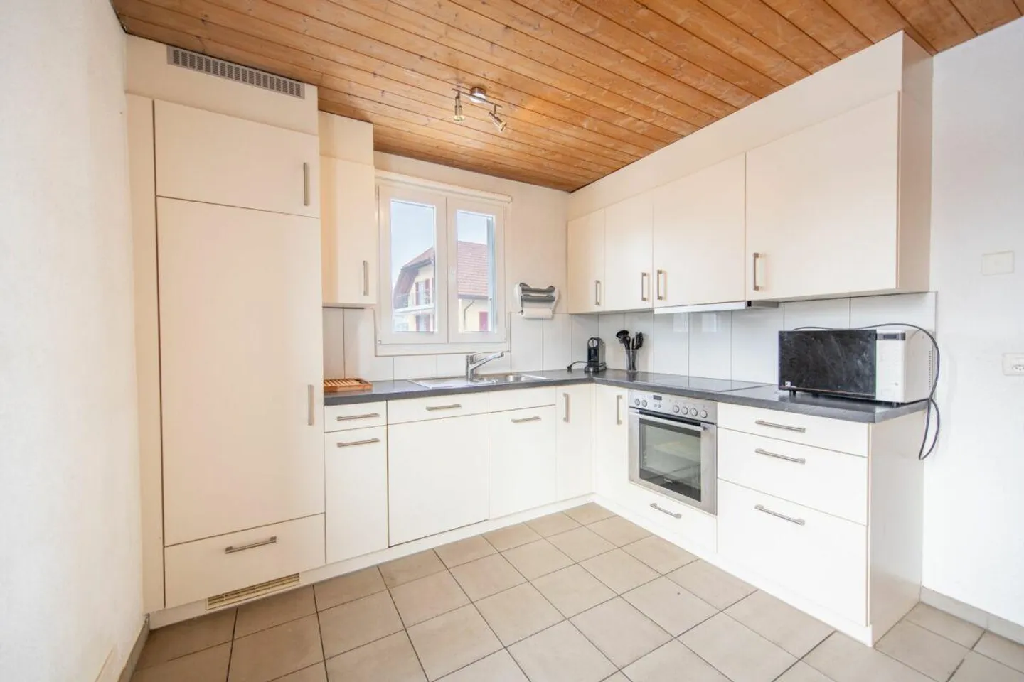 Single-family house with building land reserve - Living & Investing in Wiedlisbach - Photo 5 of 20