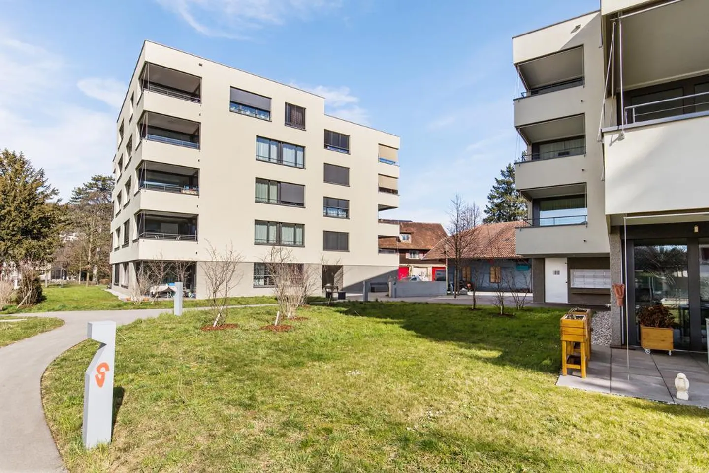 Modern 2.5-room penthouse apartment - Living in old age - Photo 1 of 8