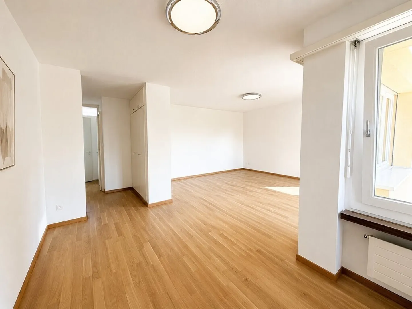 Perfect home for family - spacious, modern and cozy - Photo 2 of 10