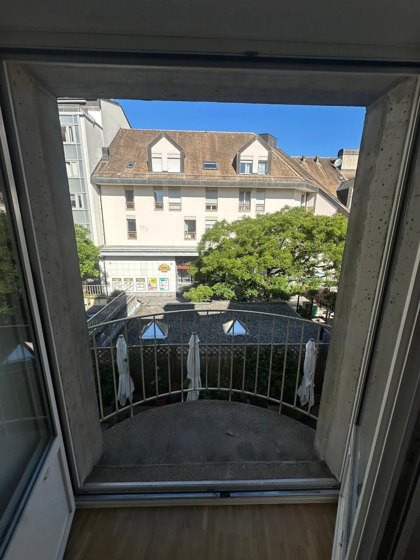 FOR RENT 3.5 Rooms 1110 Morges - Photo 3 of 8