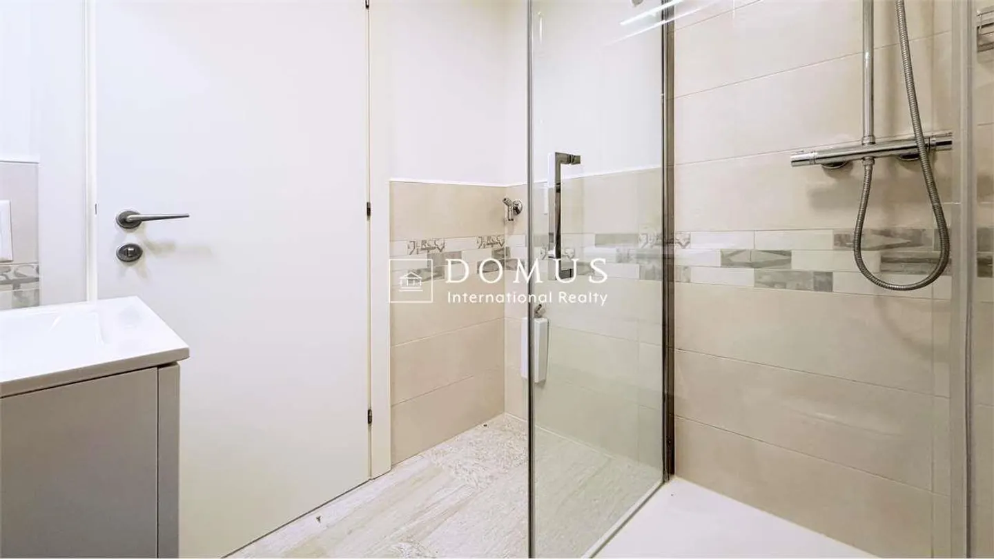 Bright 3.5-room apartment with 40 sqm hobby room - Photo 9 of 11