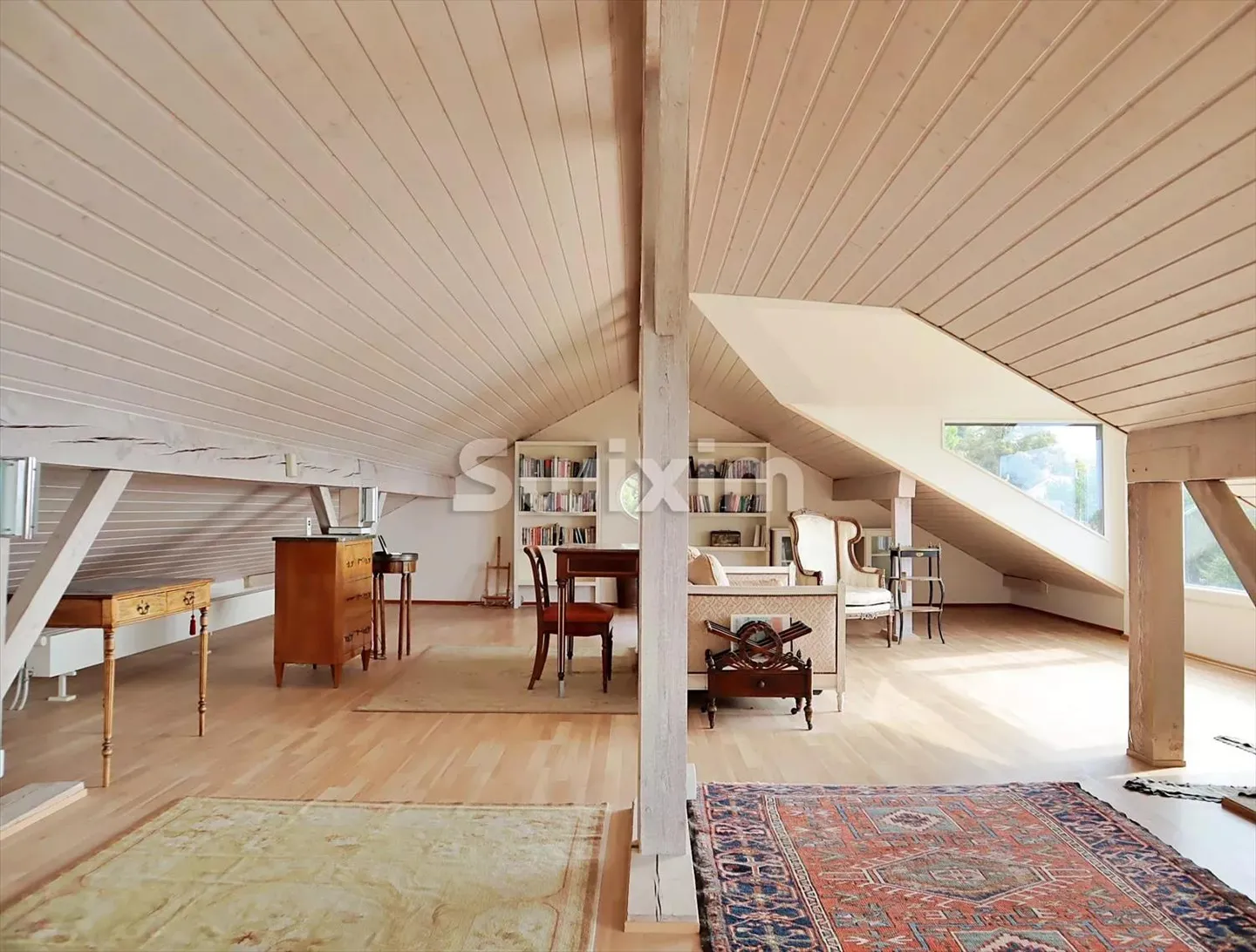 Gelegenheit! Großes freistehendes 6-Zimmer-Haus mit Blick auf den See! - Foto 3 von 8