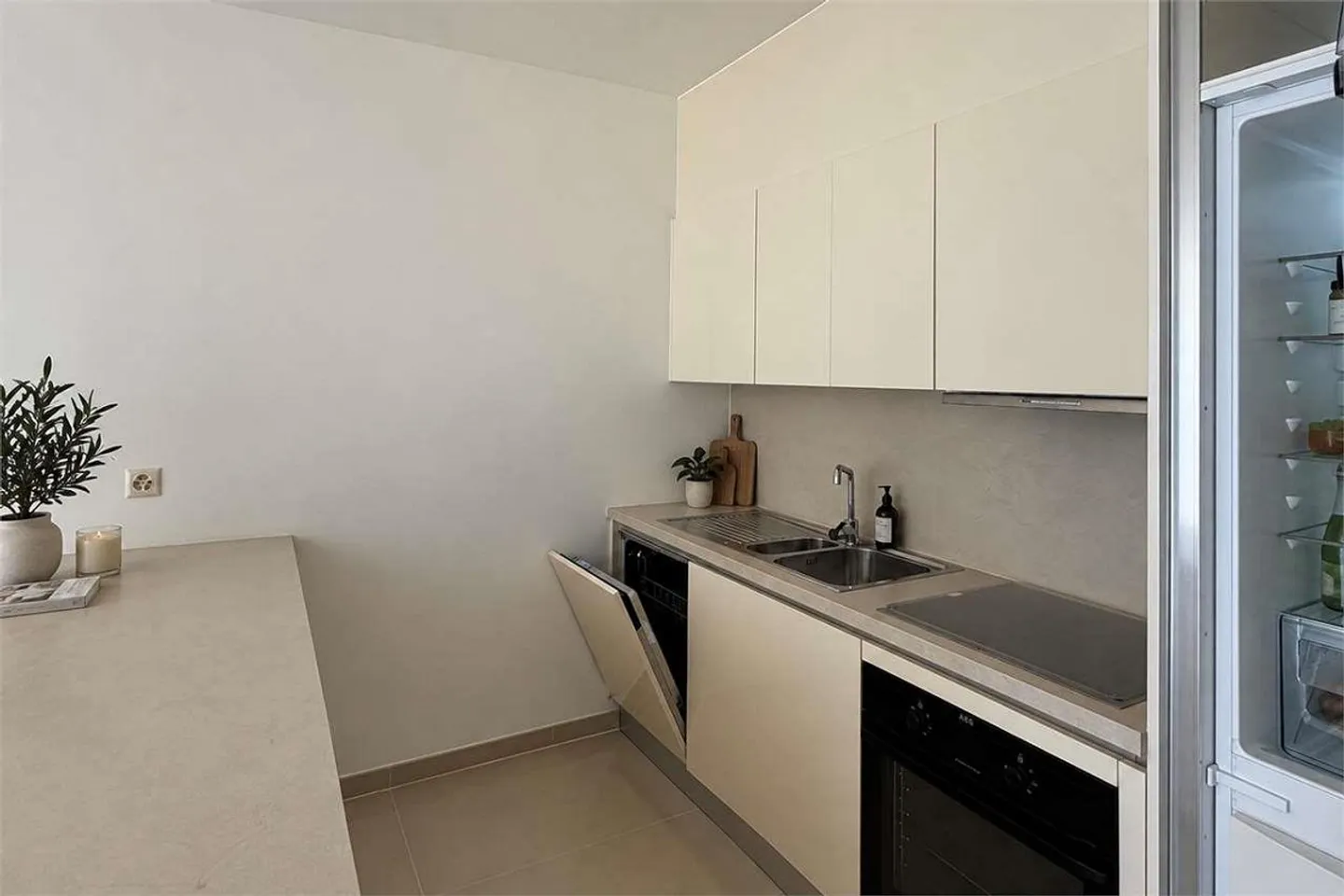 Appartamento Esclusivo con Vista Lago - Foto 3 di 11