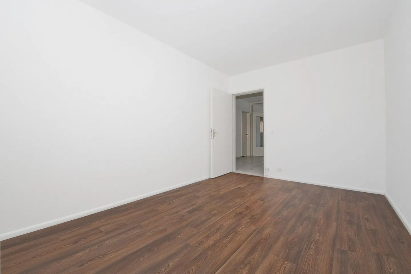 Appartement de jardin spacieux de 3,5 pièces - Photo 8 sur 11