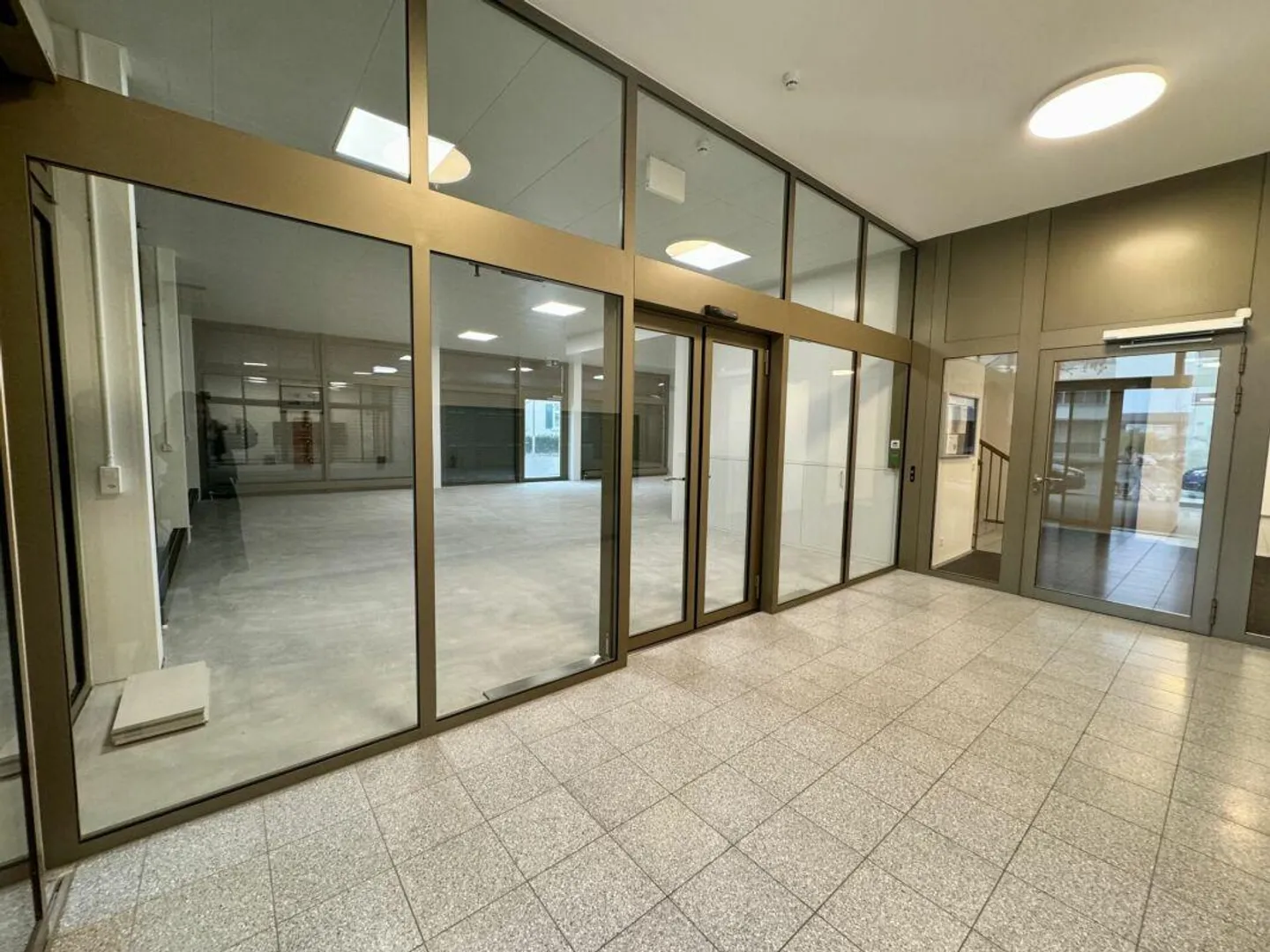 Hier fällt Ihr Unternehmen sofort ins Auge! - Foto 11 von 12